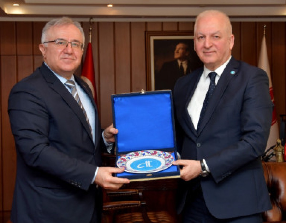 TÜRK AKADEMİSİ VE HACETTEPE ÜNİVERSİTESİ BİLİMSEL ORTAKLIĞINI GÜÇLENDİRİYOR