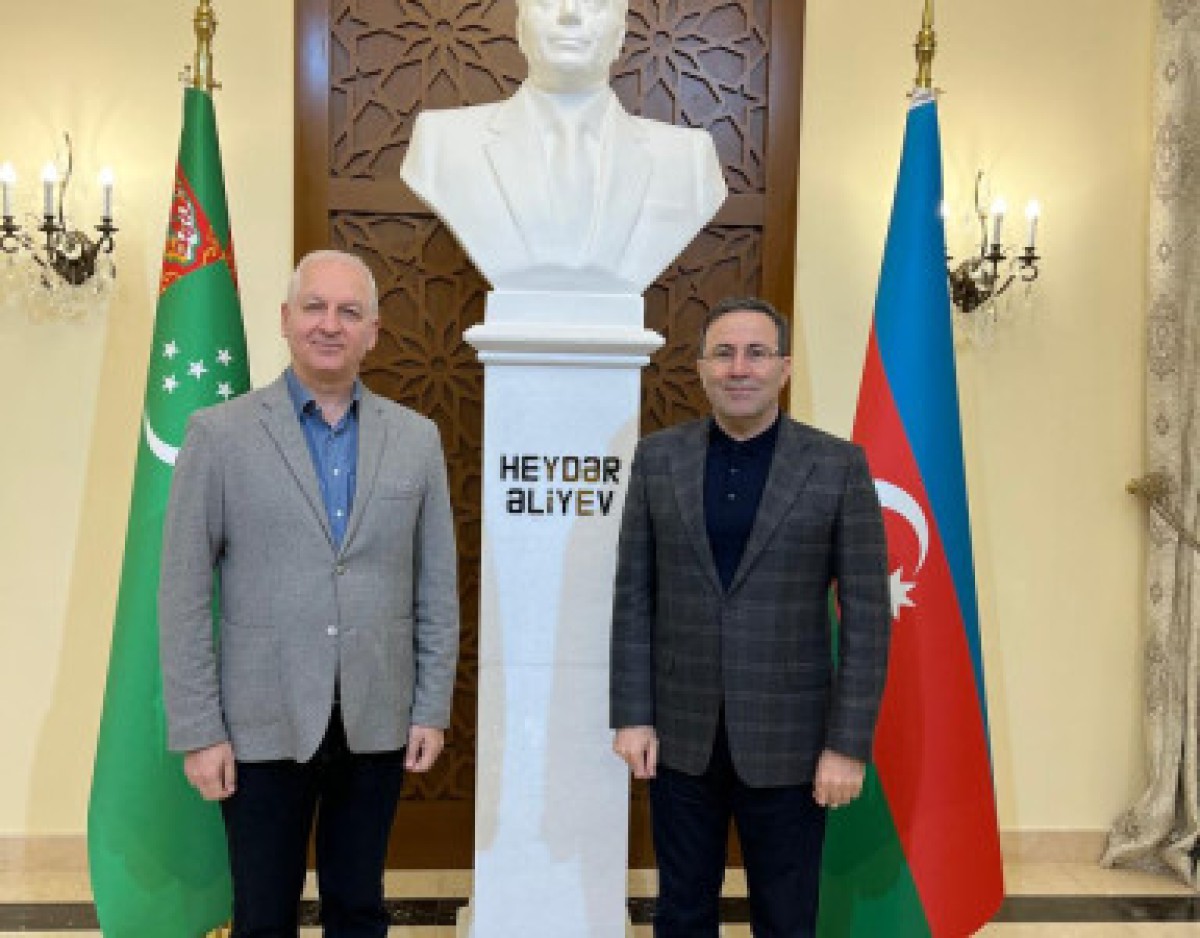 TÜRK AKADEMİSİ BAŞKANI, AŞKABAT’TA DÜZENLENEN UNESCO KONFERANSI KAPSAMINDA AZERBAYCAN BÜYÜKELÇİSİ İLE GÖRÜŞTÜ