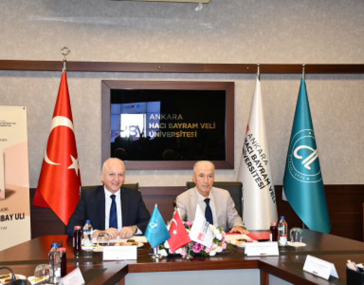 KARAKALPAK ŞAİRİ ÄJİNİYAZ KOSIBAY ULI’NIN ESERLERİ DERLENEN KİTABIN TANITIMI GERÇEKLEŞTİ