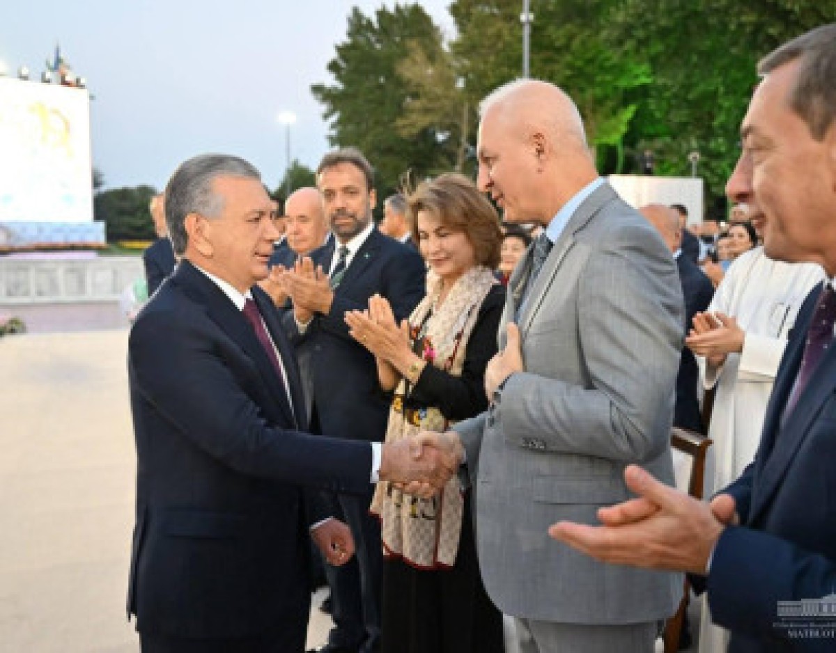 TÜRK AKADEMİSİ BAŞKANI VIII. ULUSLARARASI "BÜYÜK ATALARIN MİRASI, ÜÇÜNCÜ RÖNESANS'IN TEMELİ" KONGRESİNE KATILDI