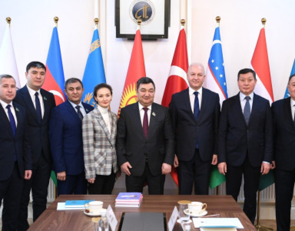 Senators of Kazakhstan got acquainted with the work of the Turkic Academy