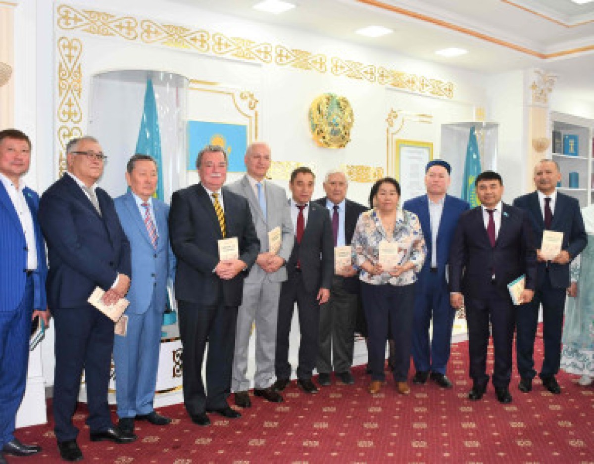 In Astana hosted the presentation of the collection of poems by the outstanding Hungarian poet Sandor Petofi "Love and Freedom"