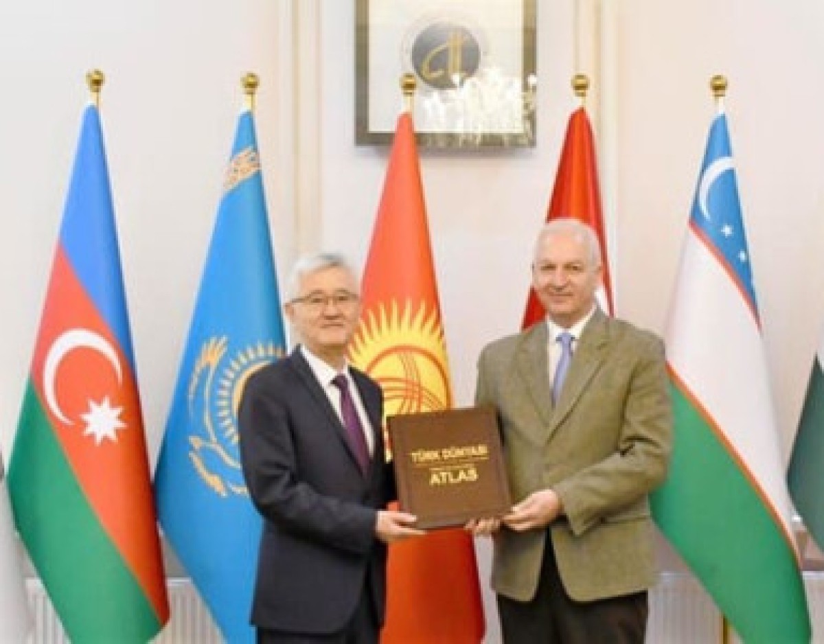 The President of the Turkic Academy received Prof. Dr. Abdulvahap Kara