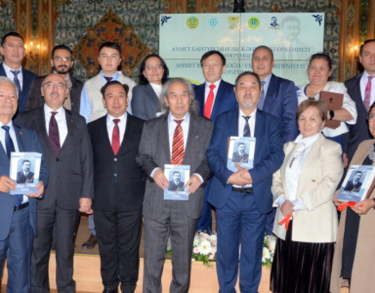 İstanbul’da Ahmet Baytursınulı ile ilgili “Asrın Adamı” Kitabı Tanıtıldı