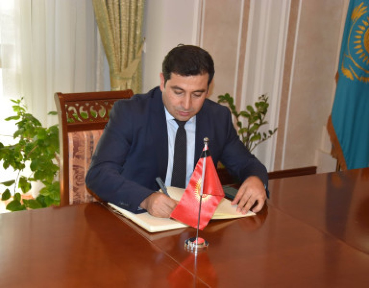 Türk Akademisi Başkan Vekili’nden Kırgızistan’ın Astana Büyükelçiliği’ne taziye ziyareti
