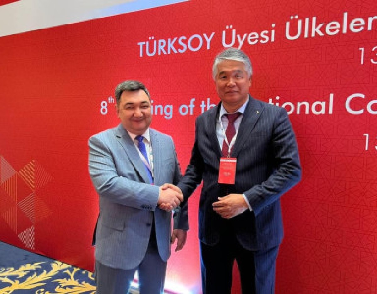 Akademi Başkanı TÜRKSOY Başkanı İle Görüştü
