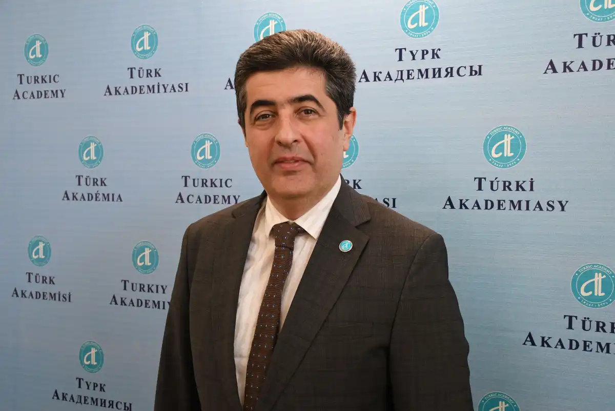 Әбулфез Сүлейманлы Сарапшы, профессор, доктор